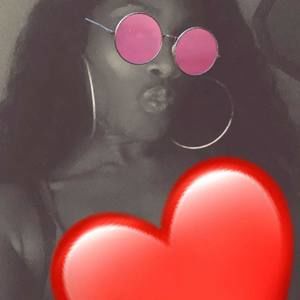 Meet your Posher, Yasmine